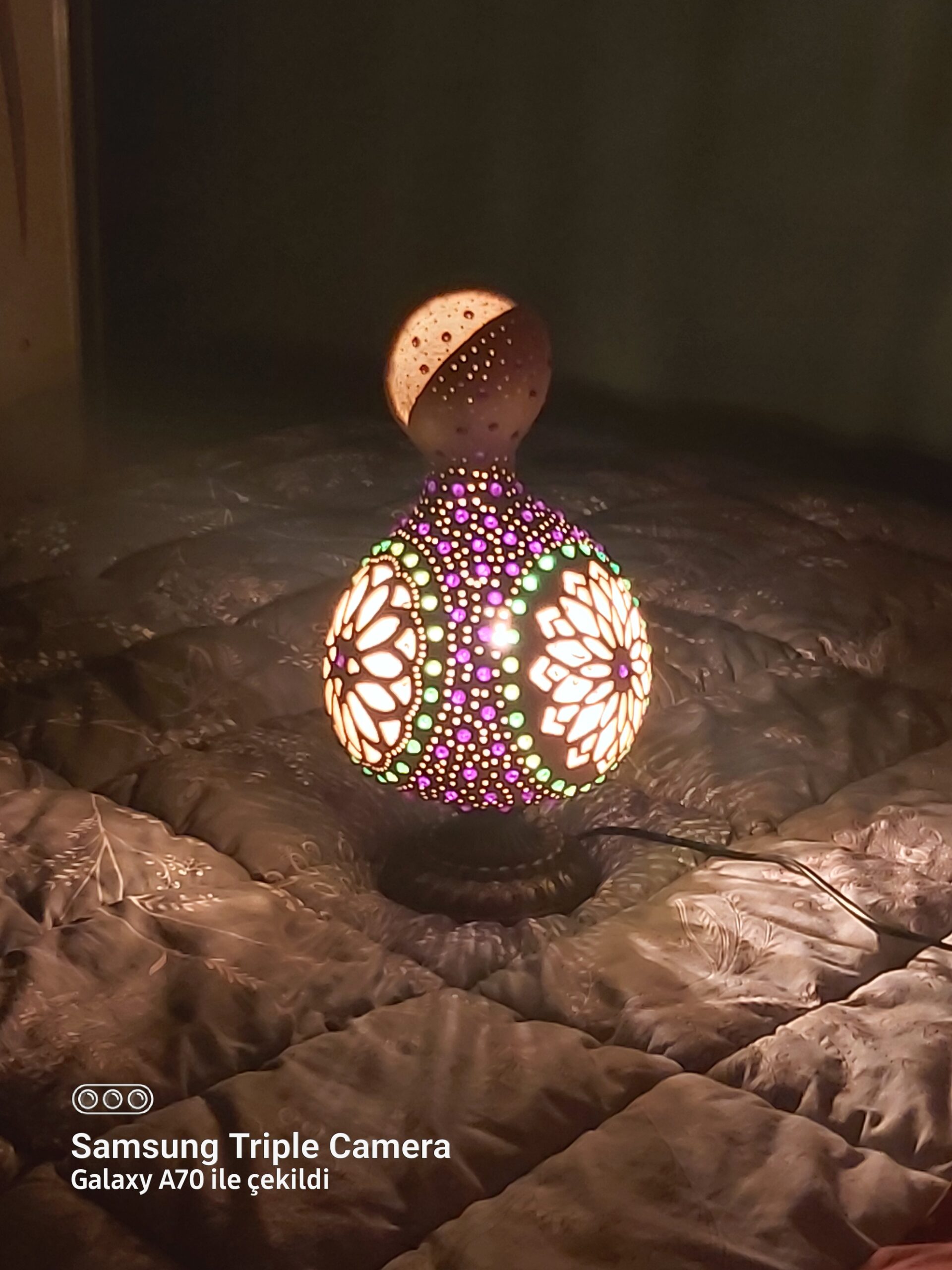 Mandala Motifli & Renkli Boncuklu Özel Tasarım Su Kabağı Masa Lambası - Görsel 6